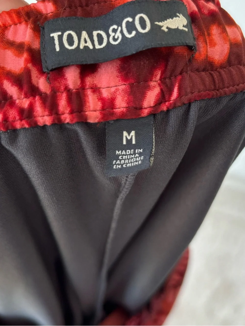 Toad&Co Sunkissed Weekend Skort Grenadine Tie Dye Red Floral Outdoor Activewear - Picture 6 of 8